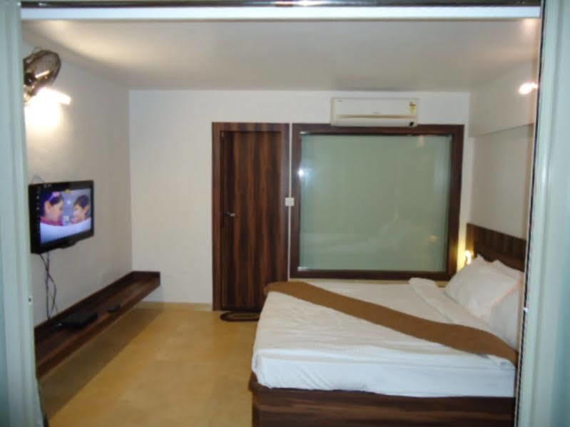 อดาโม เดอะ รีสอร์ต Hotel มาเทรัน ภายนอก รูปภาพ